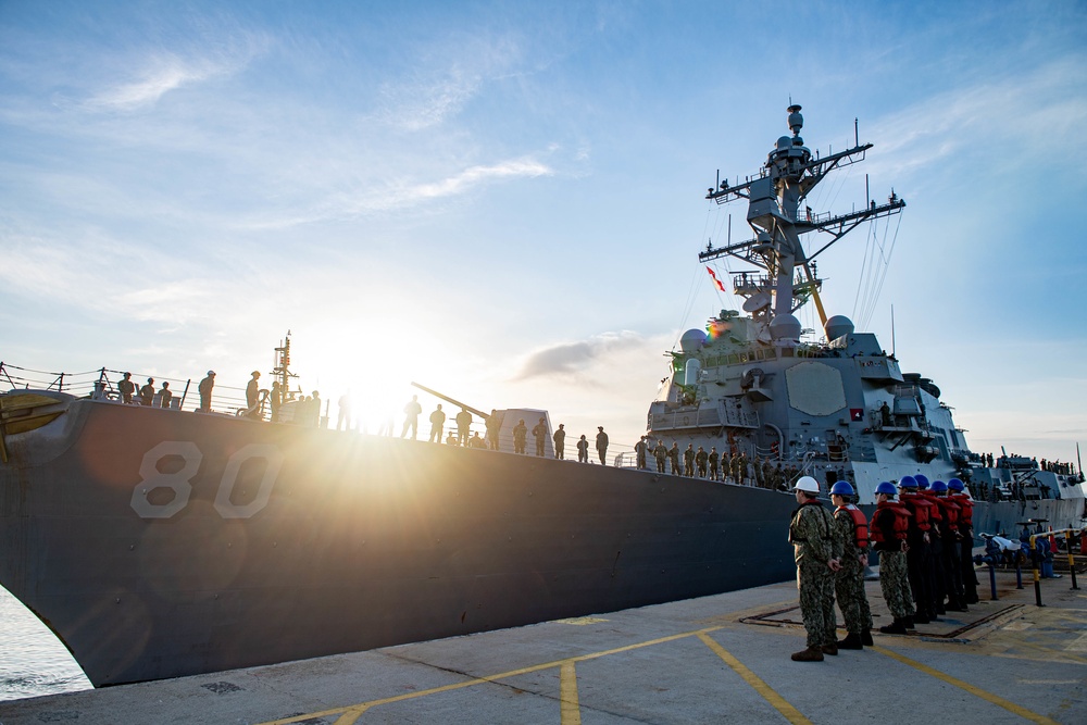 USS Roosevelt arrives in Rota, Spain