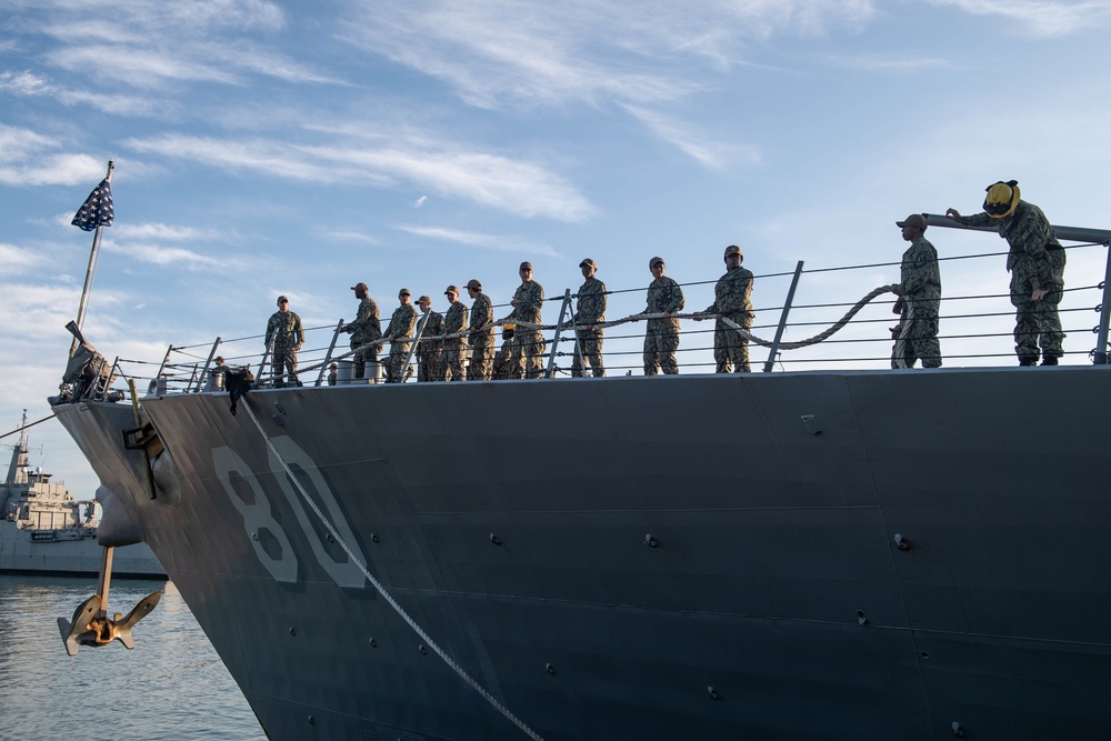 USS Roosevelt arrives in Rota, Spain