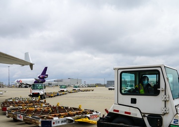 FEMA Project Airbridge Flight Arrives in Chicago to Support COVID-19