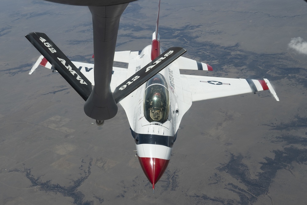 912th ARS Refuels Thunderbirds for USAF Academy Graduation Flyover