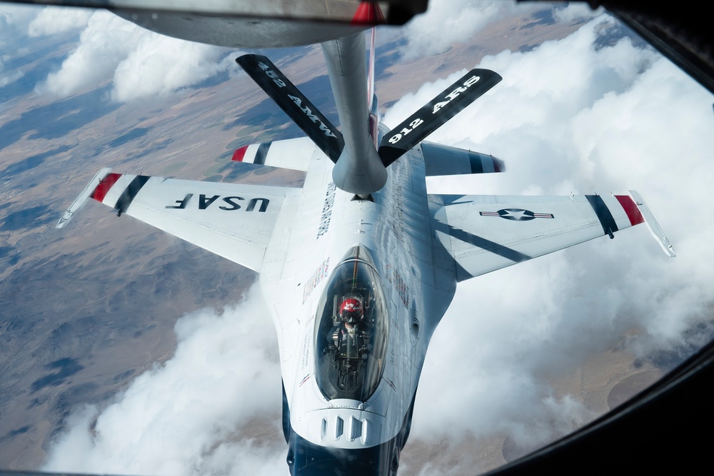 912th ARS Refuels Thunderbirds for USAF Academy Graduation Flyover