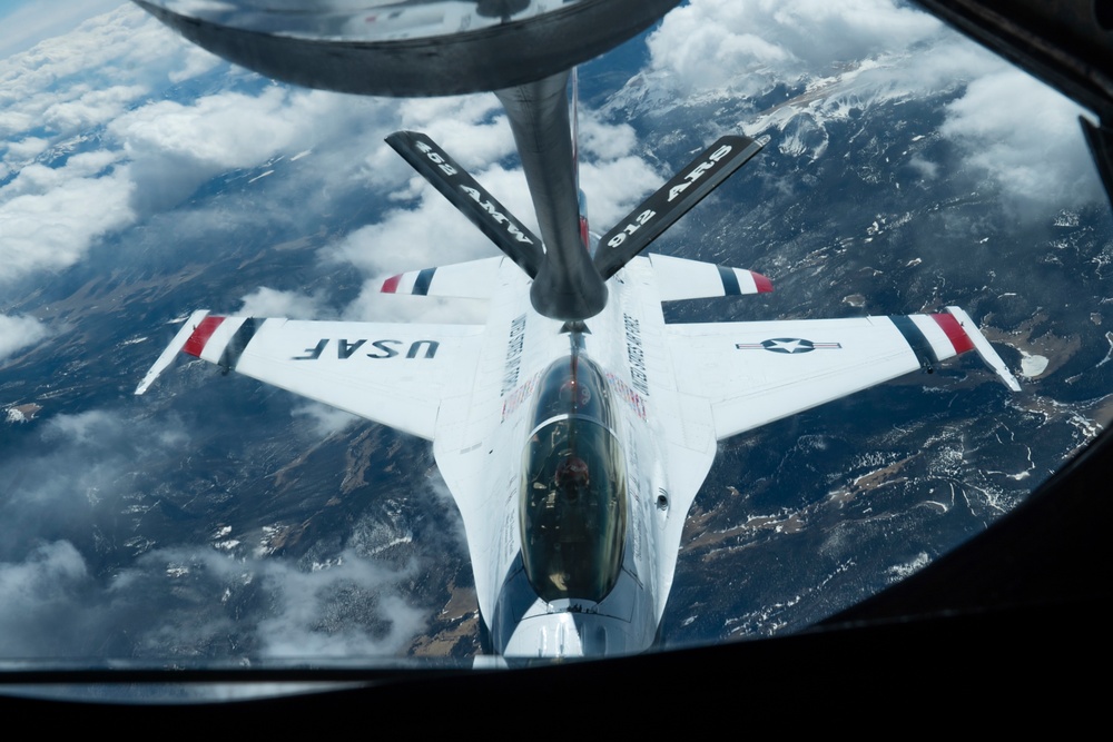 912th ARS Refuels Thunderbirds for USAF Academy Graduation Flyover