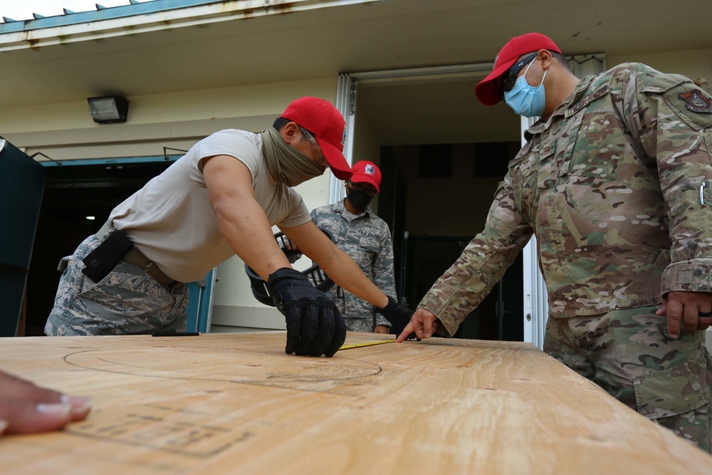 GUNG Engineers Install Environmental Control Units