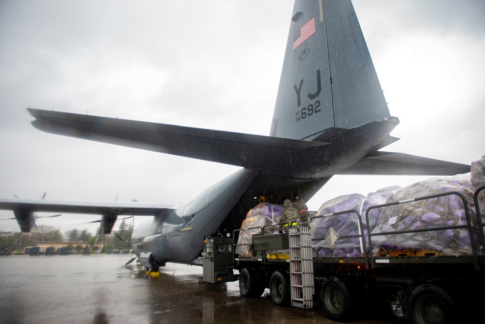 Rain or shine: Yokota, AIRPS deliver mail