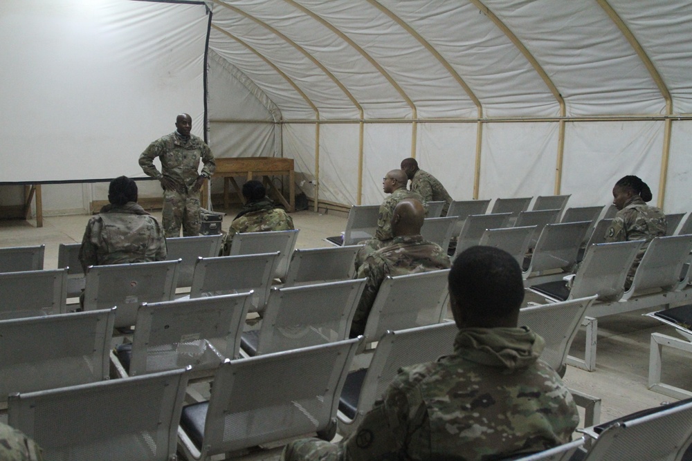 Task Force Spartan Division CSM visits Camp Buehring