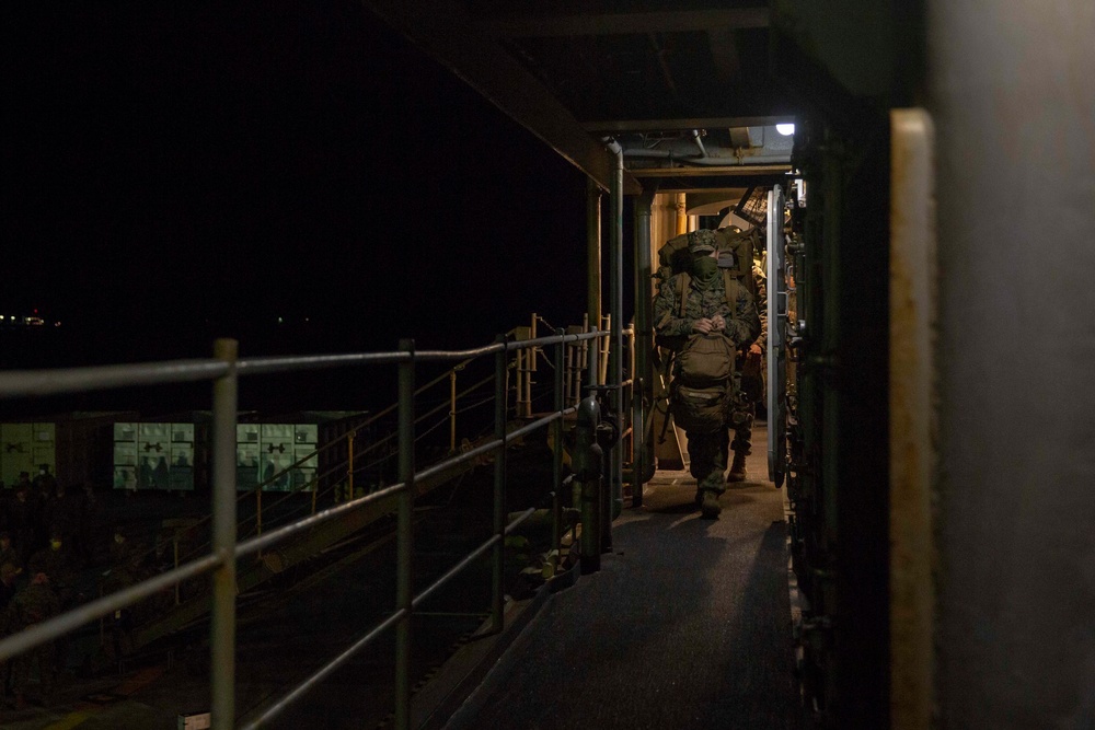 Ready for anything: 31st MEU embarks Marines and equipment