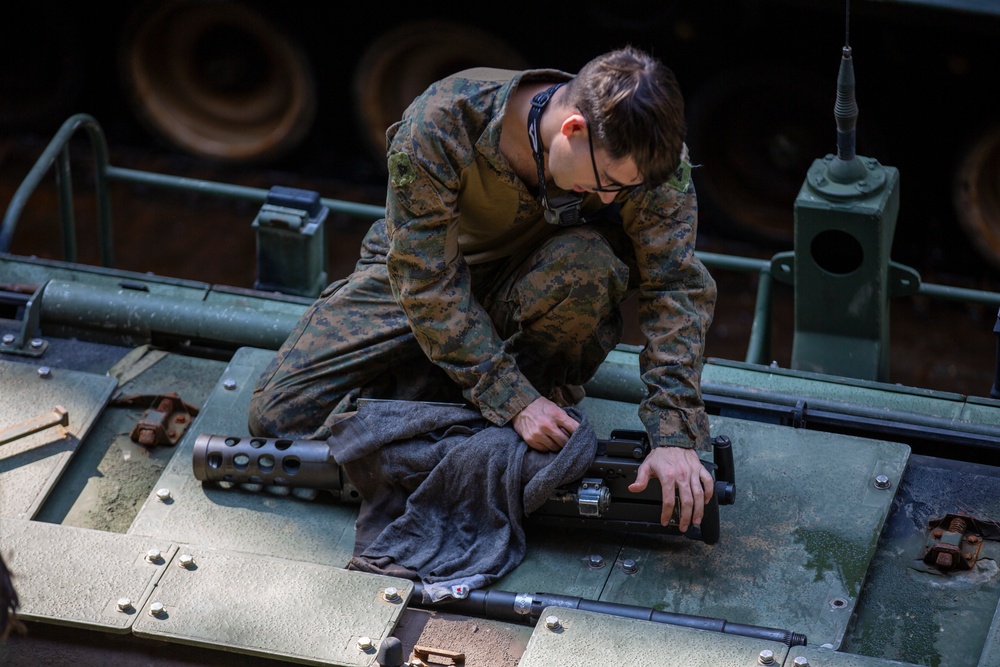 Ready for anything: 31st MEU embarks Marines and equipment