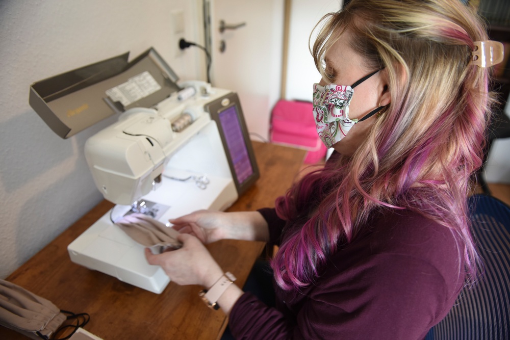 Online group donates 2,000 face coverings, counting