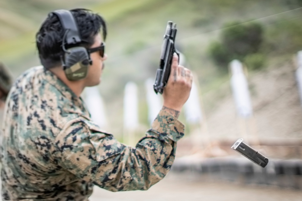 1st Intel Battalion Conducts Live-Fire Pistol Range