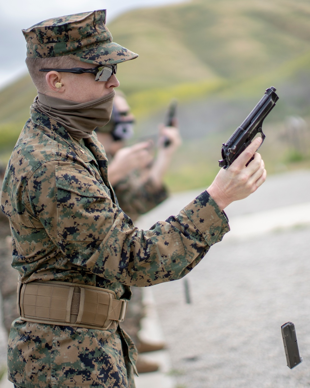 1st Intel Battalion Conducts Live-Fire Pistol Range