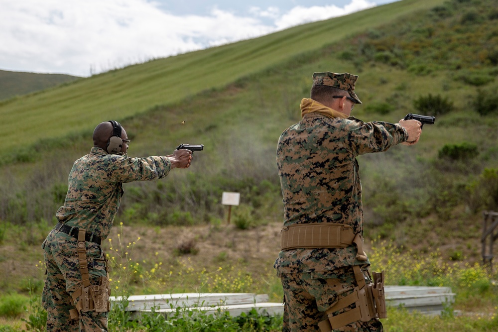 1st Intel Battalion Conducts Live-Fire Pistol Range