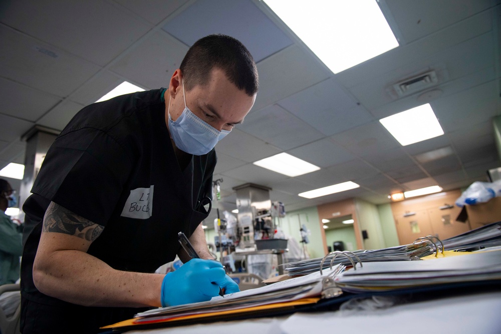 USNS Comfort Provides Care for Critical Patients in Intensive Care Unit