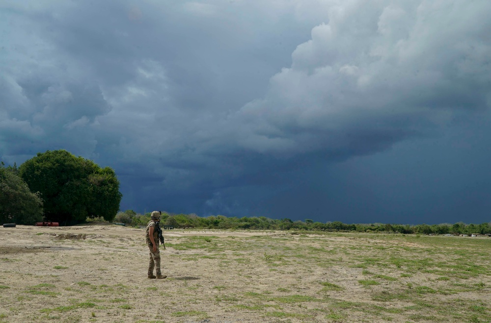 75th Expeditionary Airlift Squadron Delivers Supplies to Kenya