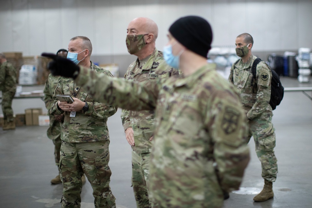 Lt. Gen. Luckey visits Detroit