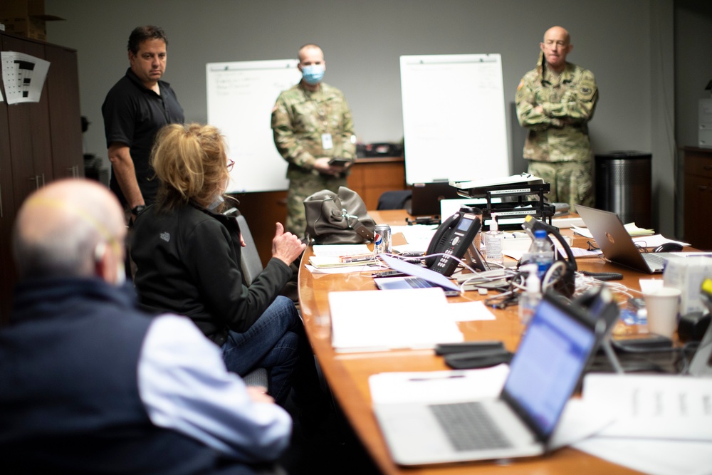 Lt. Gen. Luckey visits Detroit