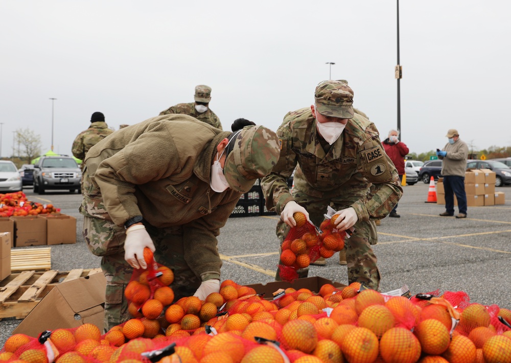 Delaware National Guard assists Food Bank of Delaware