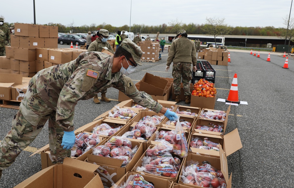 Delaware National Guard assists Food Bank of Delaware