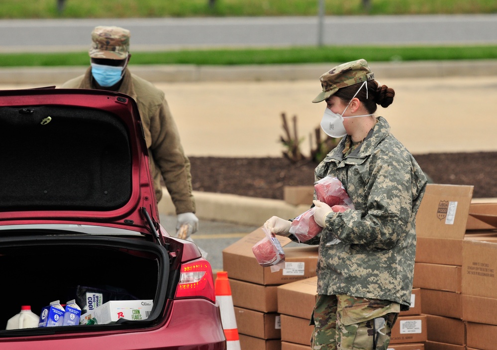 Delaware National Guard assists Food Bank of Delaware