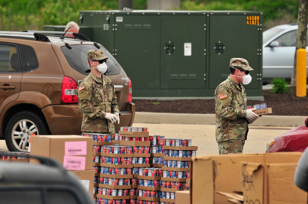 Delaware National Guard assists Food Bank of Delaware