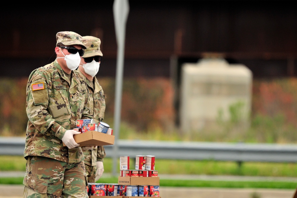 Delaware National Guard assists Food Bank of Delaware