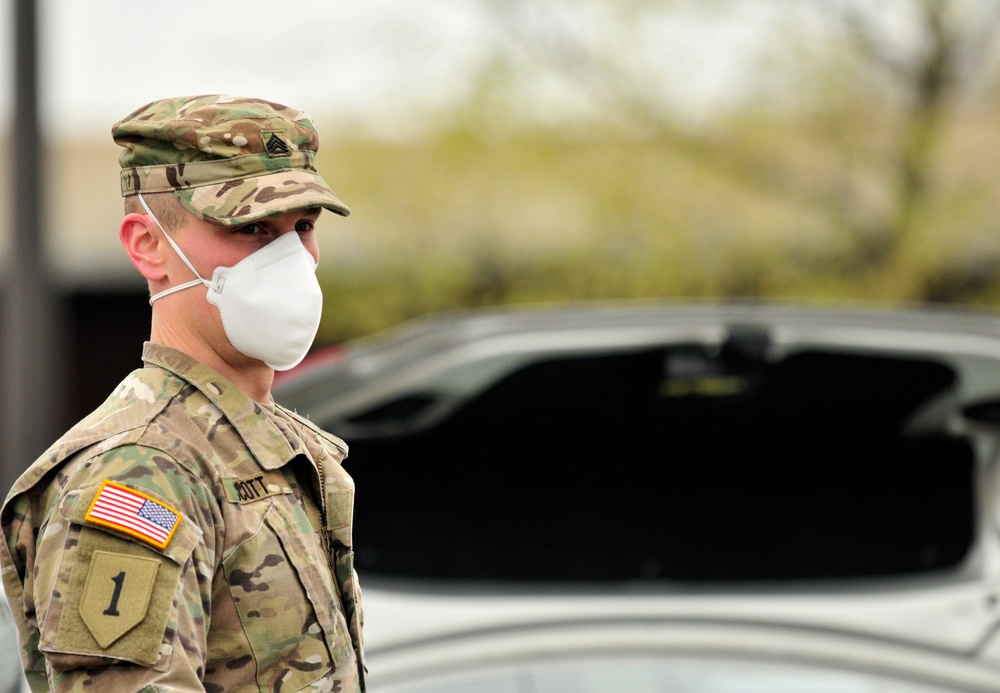 Delaware National Guard assists Food Bank of Delaware