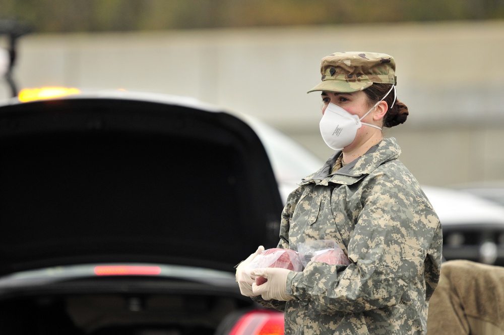 Delaware National Guard assists Food Bank of Delaware