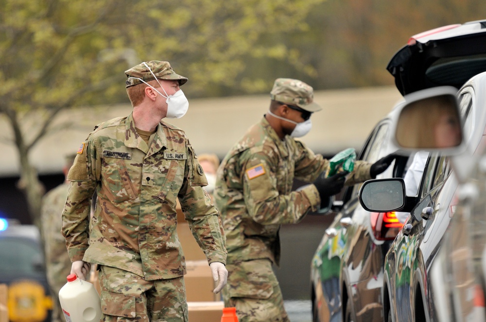 Delaware National Guard assists Food Bank of Delaware