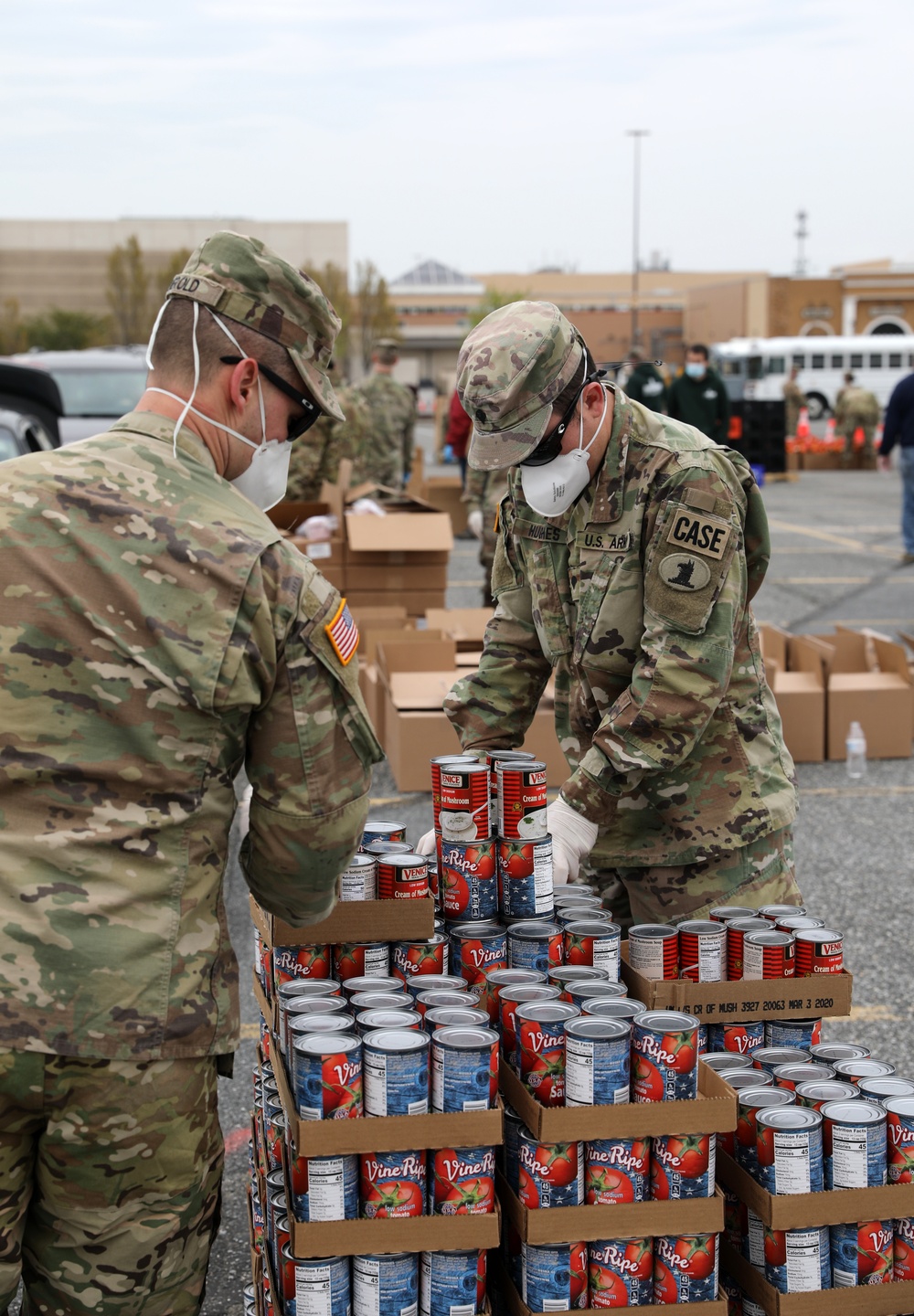 Delaware National Guard assists Food Bank of Delaware