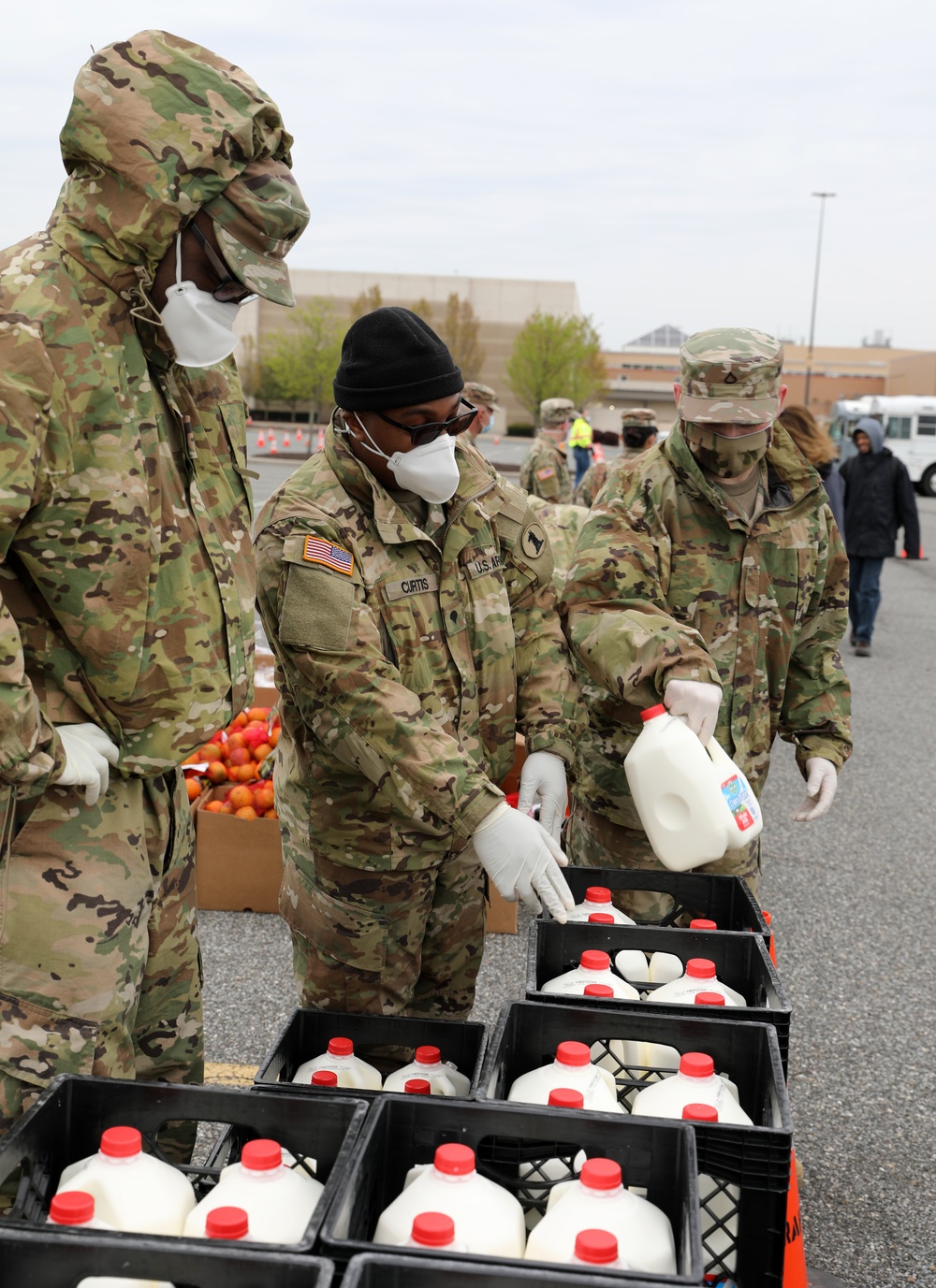 Delaware National Guard assists Food Bank of Delaware