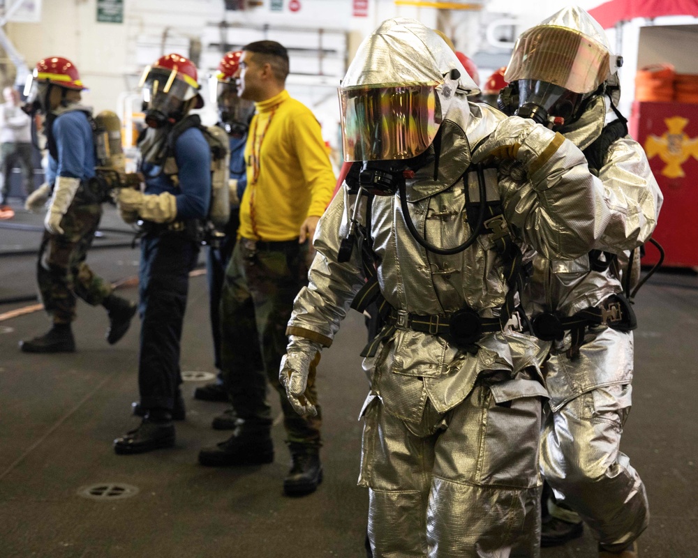 Hangar Bay Fire Fighting, USS BATAAN (LHD 5)