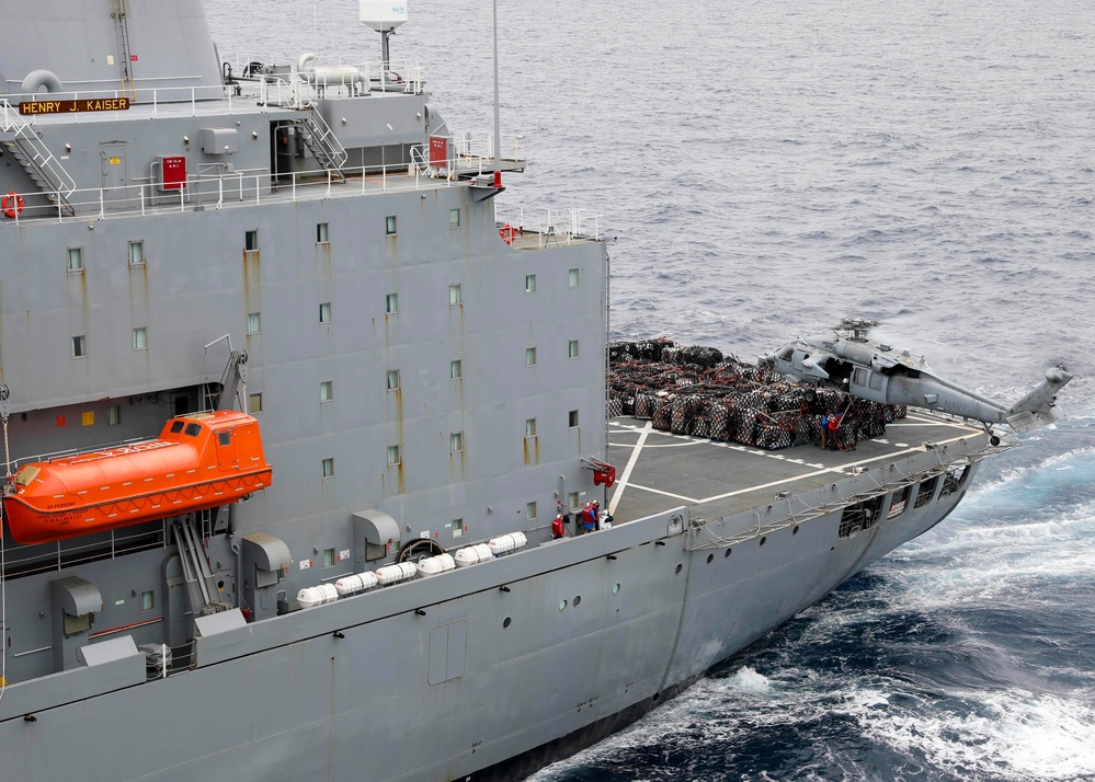 Makin Island Underway