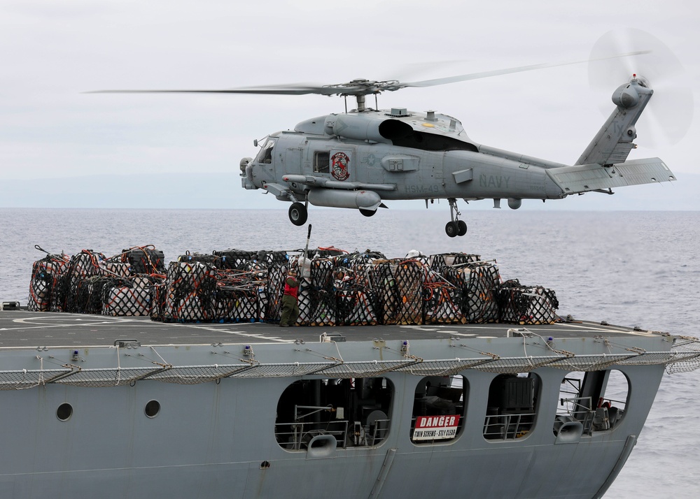 Makin Island Underway