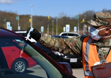 Easing the Burden: Ohio National Guard assists with mass food distribution event for citizens in need