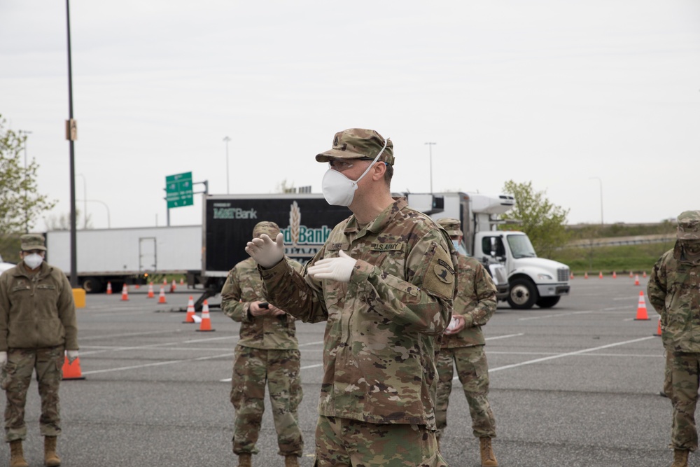 Delaware National Guard assists Food Bank of Delaware