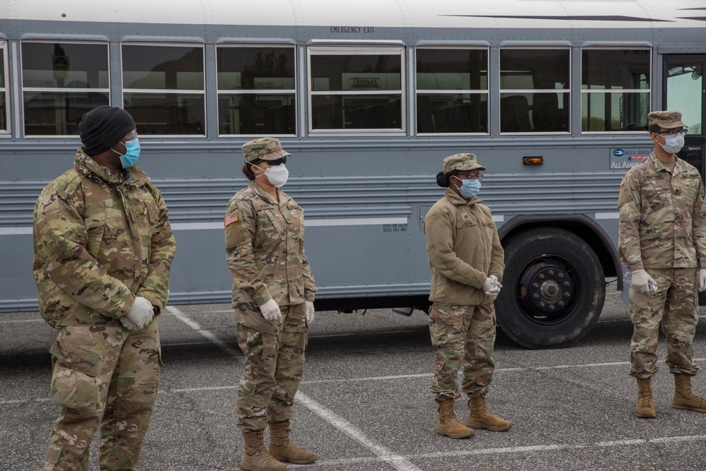 Delaware National Guard assists Food Bank of Delaware