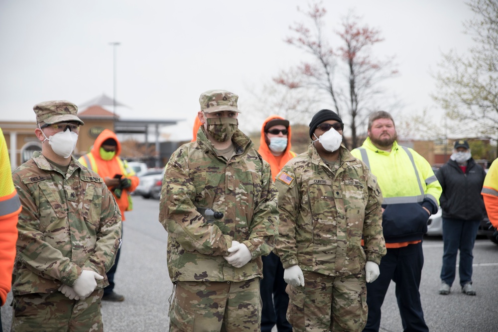 Delaware National Guard assists Food Bank of Delaware