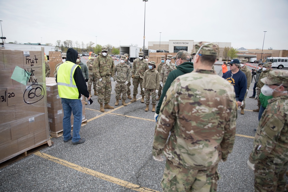 Delaware National Guard assists Food Bank of Delaware