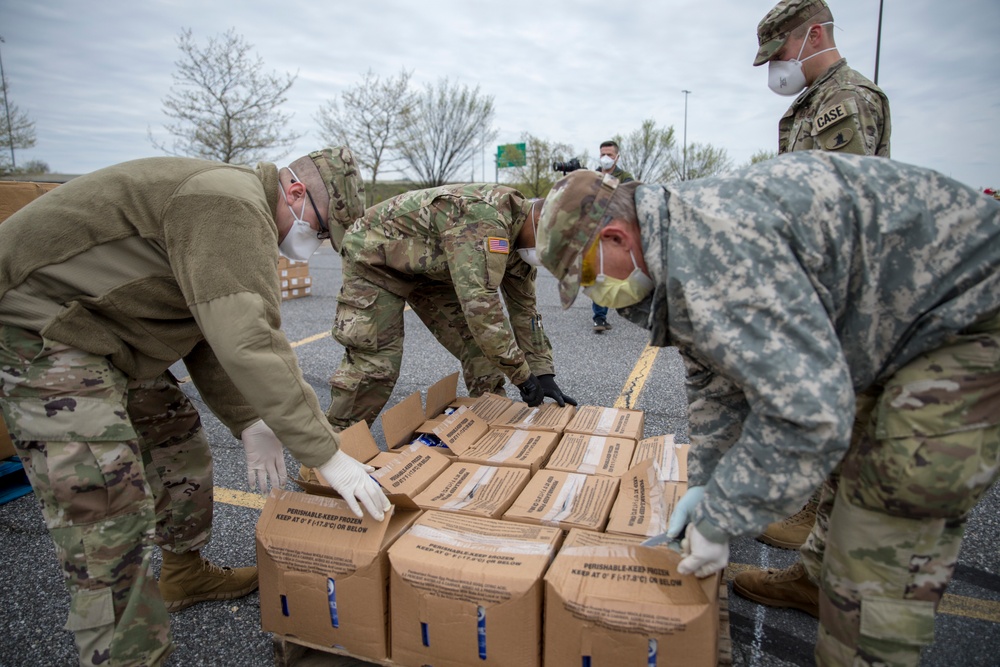 Delaware National Guard assists Food Bank of Delaware