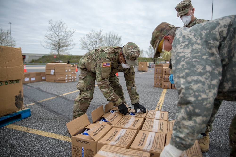 Delaware National Guard assists Food Bank of Delaware