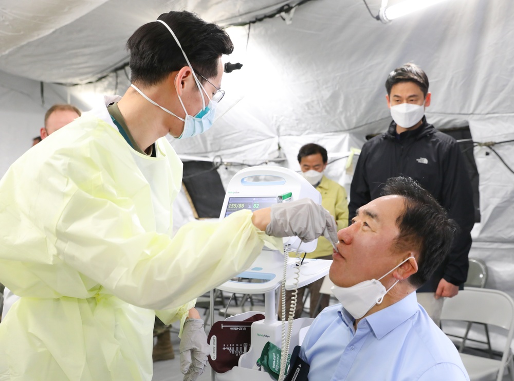 Pyeongtaek City Mayor Comes to Camp Humphreys During COVID-19
