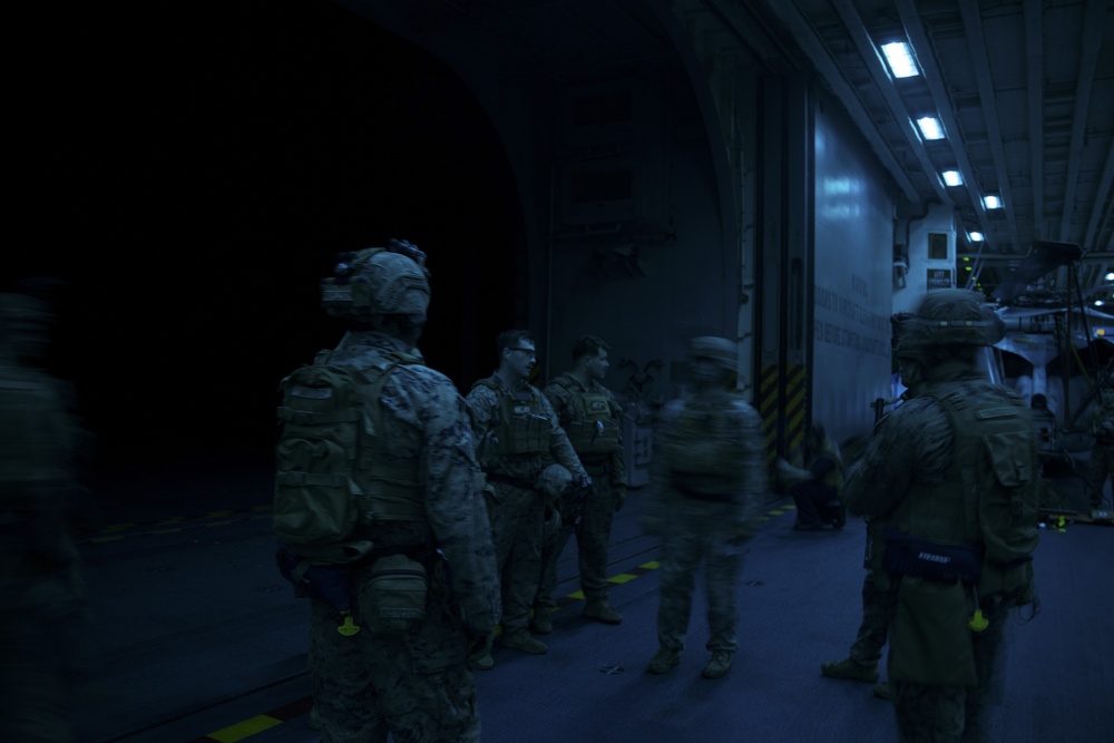 Bravo Six, Going Dark: Marines with the 31st MEU conduct a night shoot