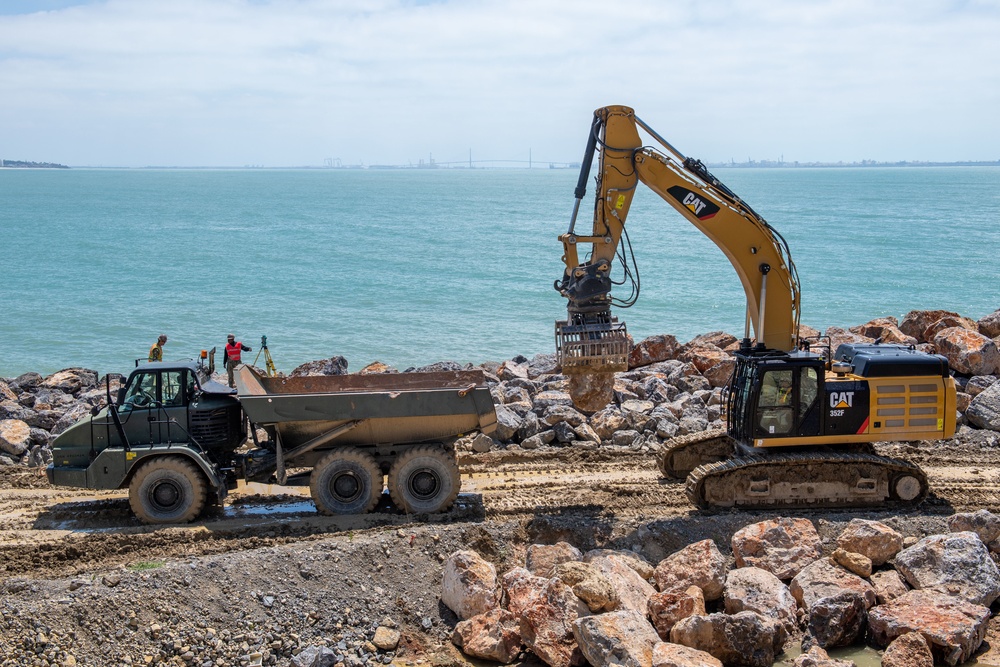 NMCB 1 continues Cliff Erosion Prevention Project on Naval Station Rota