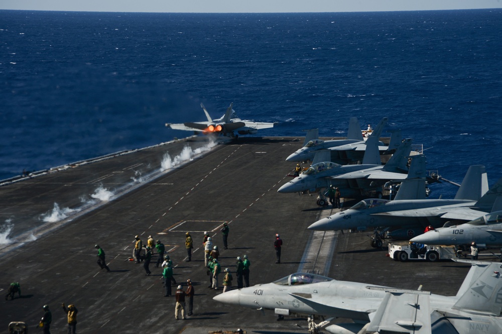 USS Harry S. Truman (CVN 75) transits the Atlantic Ocean