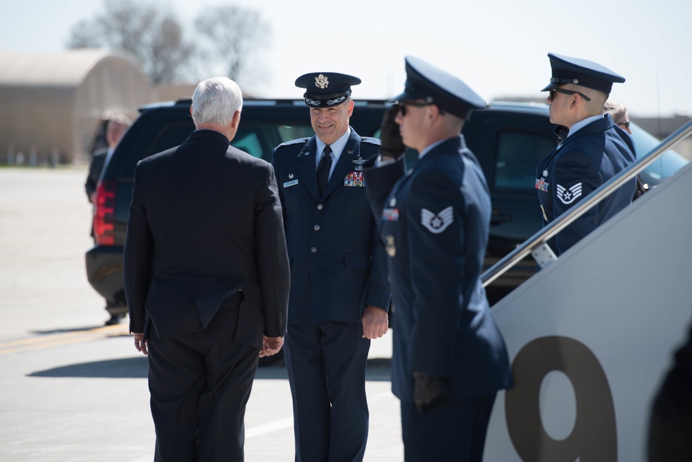 Col. Erik Peterson greets Vice President Mike Pence