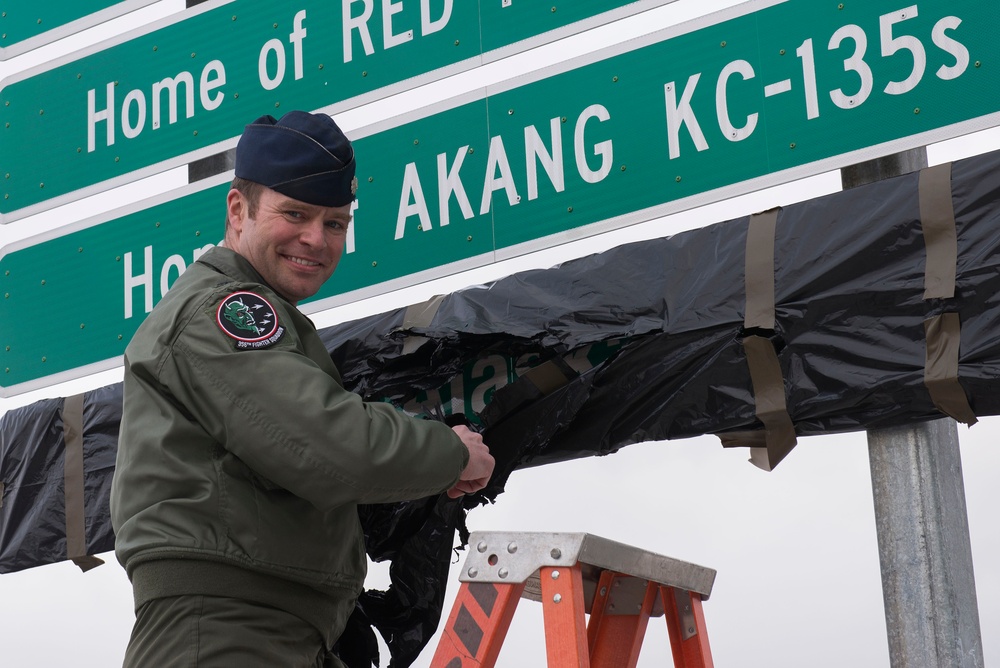 354th FW leadership celebrates F-35A arrival