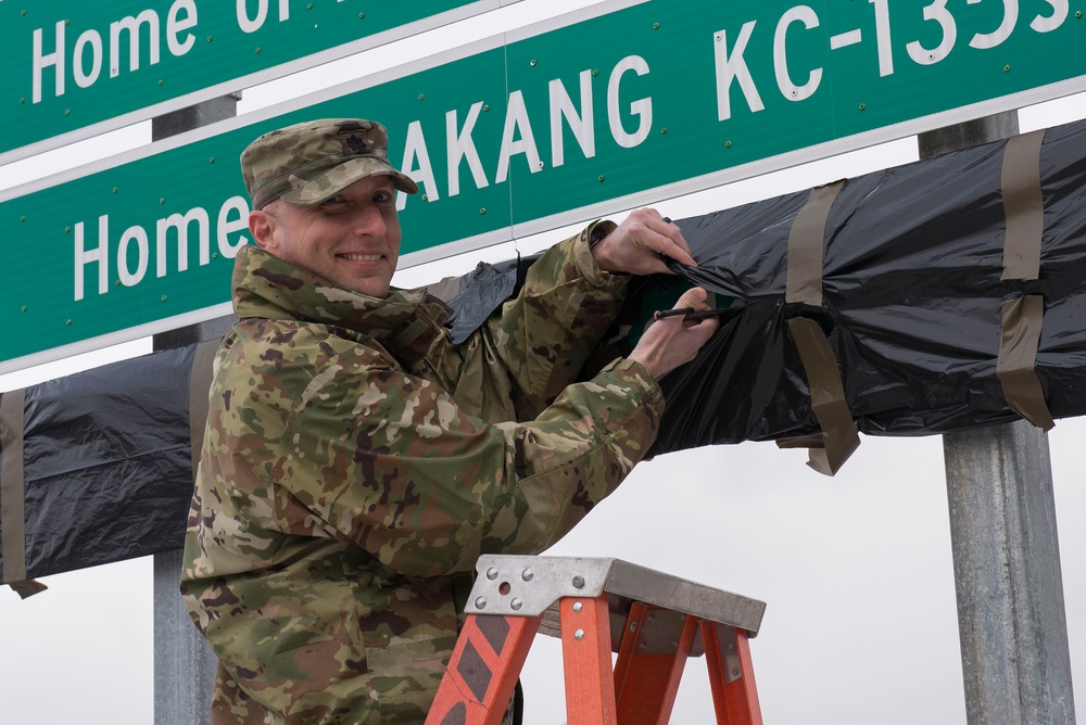 354th FW leadership celebrates F-35A arrival