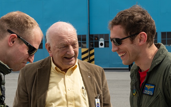 “Old Girl” takes a victory lap as VX-20 sunsets the C-2A Greyhound