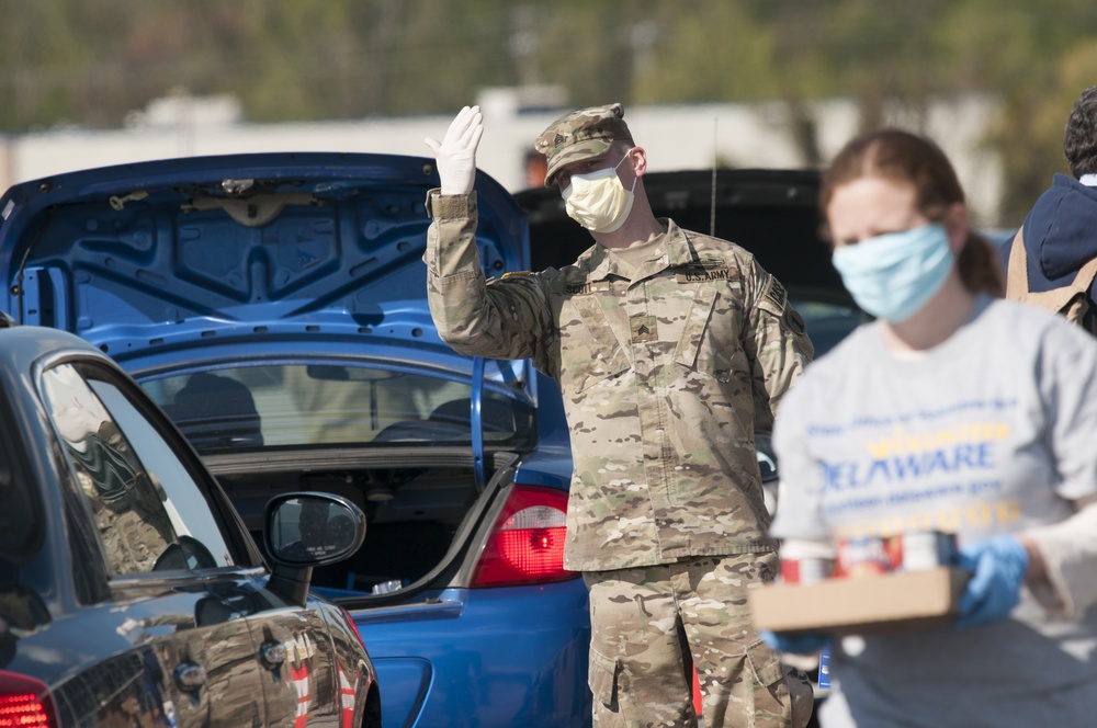 Delaware National Guard assists Food Bank of Delaware