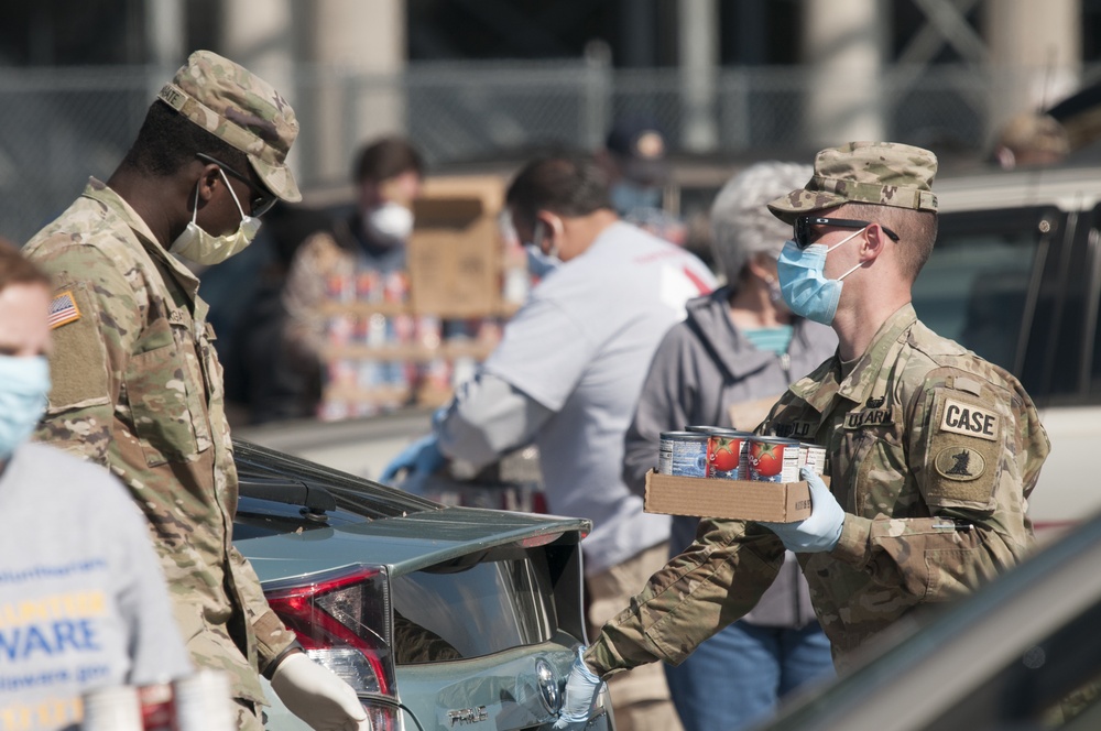 Delaware National Guard assists Food Bank of Delaware