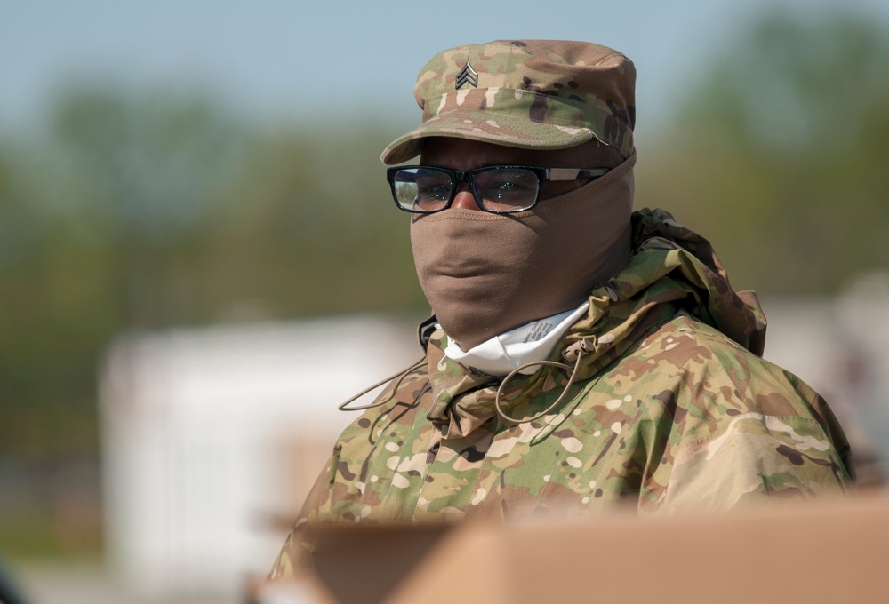 Delaware National Guard assists Food Bank of Delaware